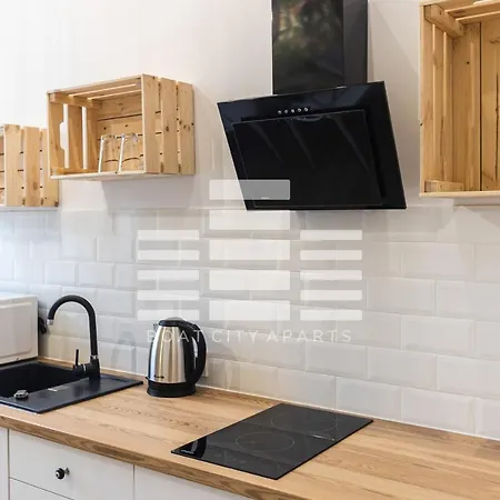 Boat Aparts - Dworzec Fabryczna Aparthotel Lodž