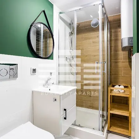 Boat Aparts - Dworzec Fabryczna Apart Otel 3*