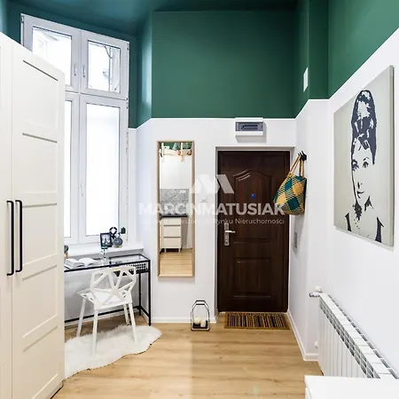 Boat Aparts - Dworzec Fabryczna 3*