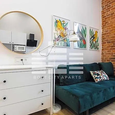 Boat Aparts - Dworzec Fabryczna 3*