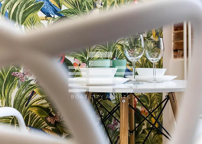 Aparthotel Boat Aparts - Dworzec Fabryczna 3*