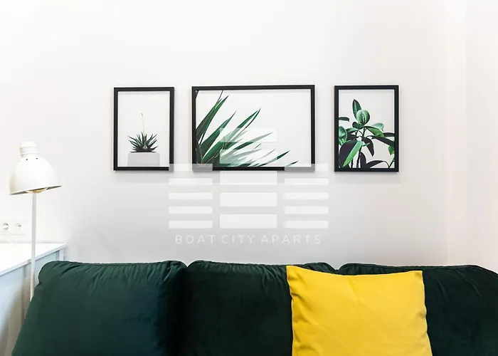 Aparthotel Boat Aparts - Dworzec Fabryczna 3*