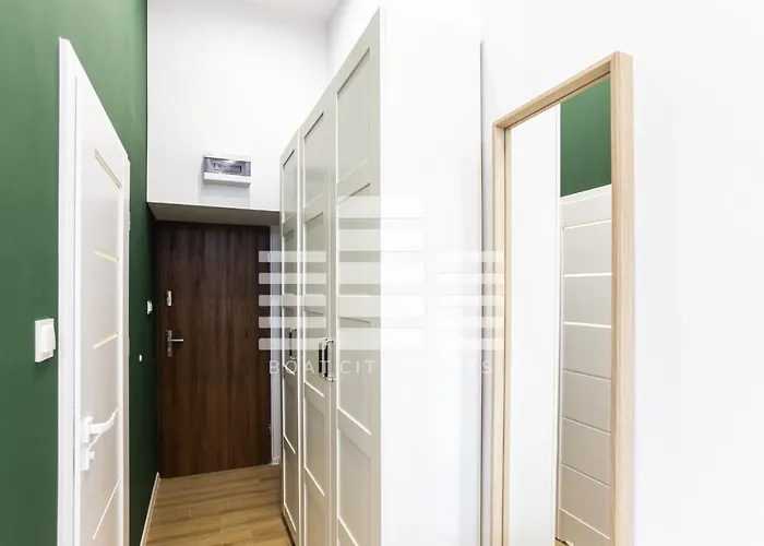 Boat Aparts - Dworzec Fabryczna 3*