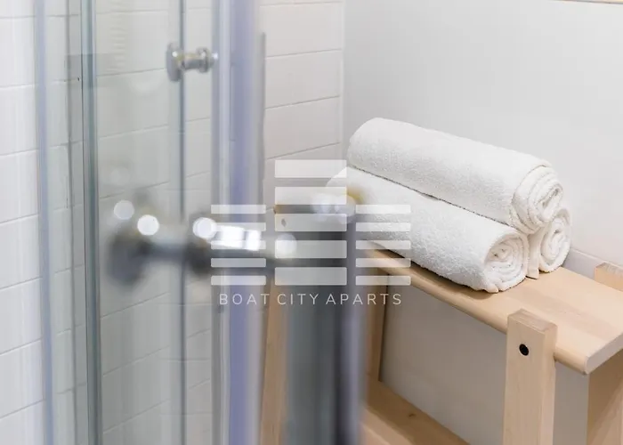 Boat Aparts - Dworzec Fabryczna Lodž