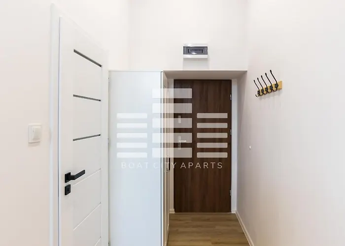 Aparthotel Boat Aparts - Dworzec Fabryczna Lodž