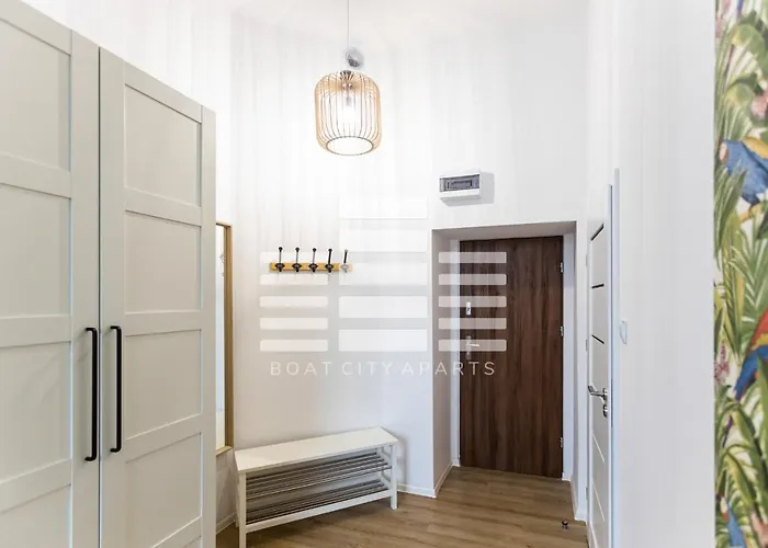 Boat Aparts - Dworzec Fabryczna Aparthotel