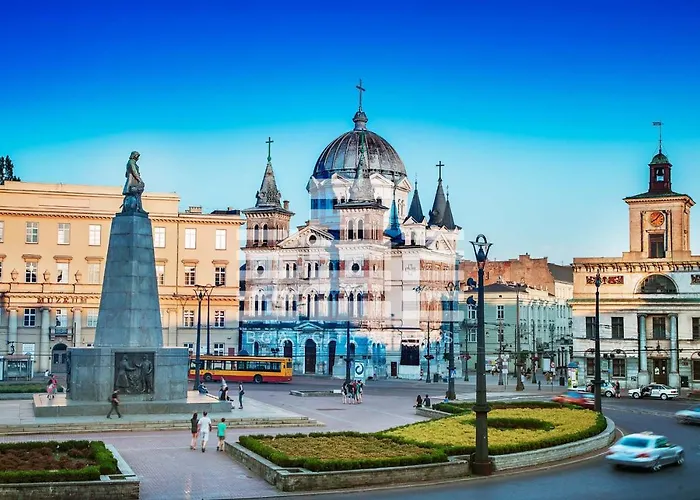 Apart-hotel Boat Aparts - Dworzec Fabryczna 3*